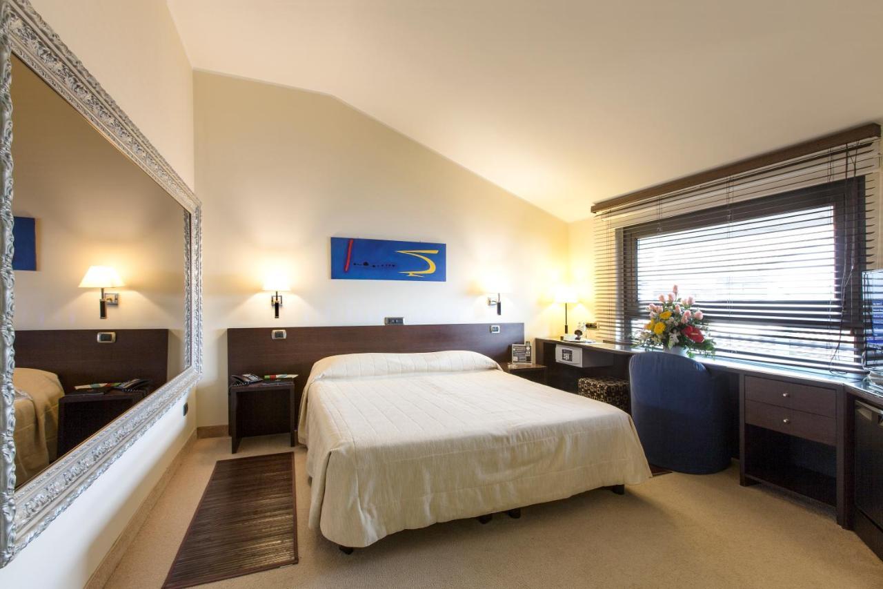 Hotel Motel K Casei Gerola Bagian luar foto