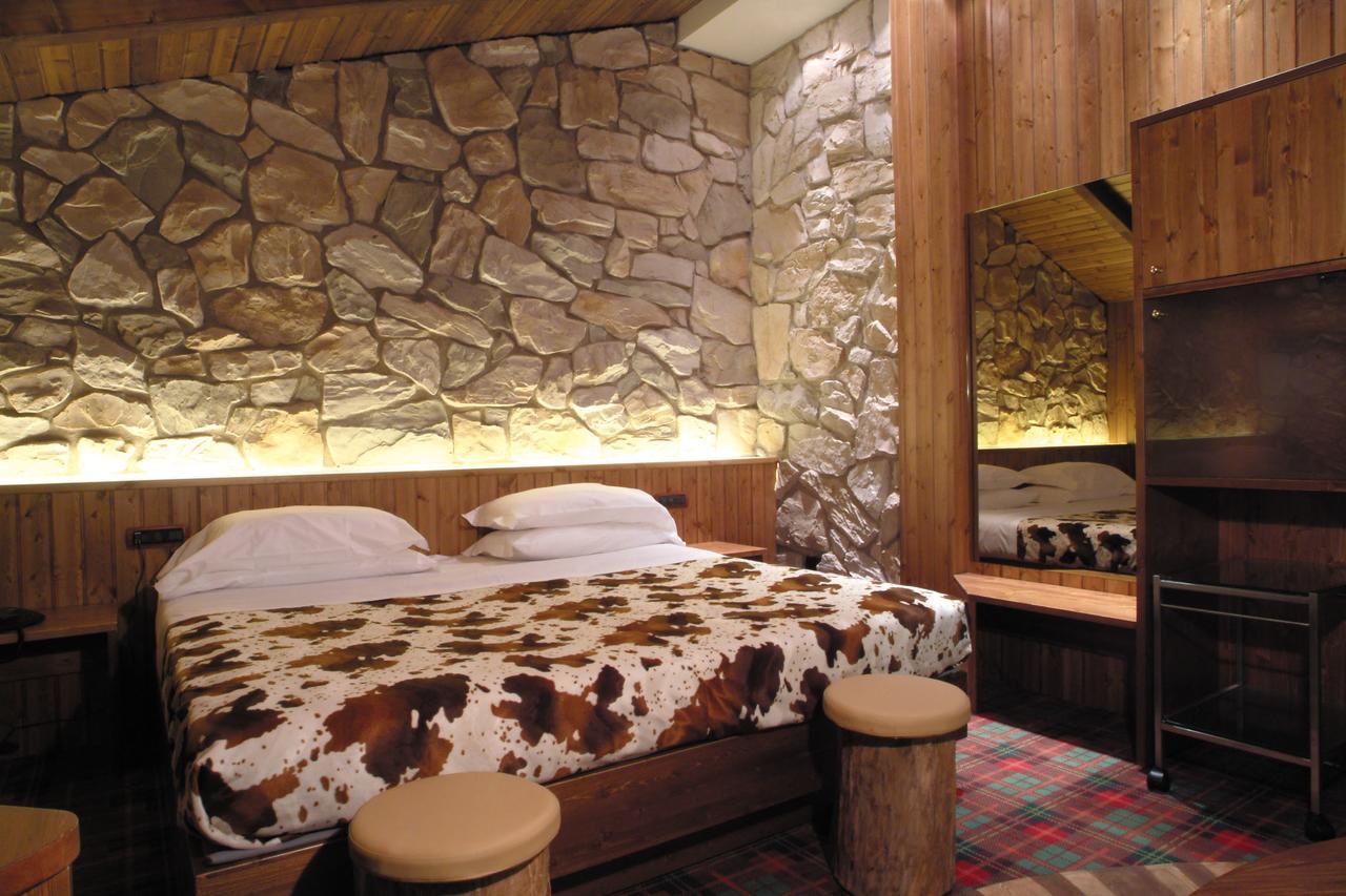 Hotel Motel K Casei Gerola Bagian luar foto